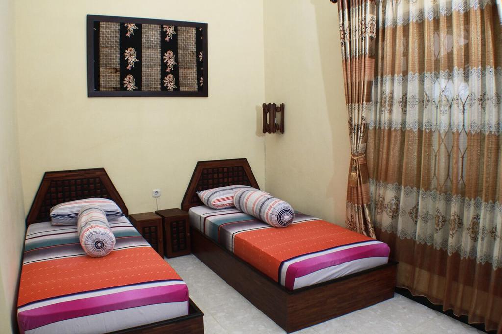 harga kamar ritma syariah banyuwangi, kamar ritma syariah guesthouse, ritma syariah banyuwangi