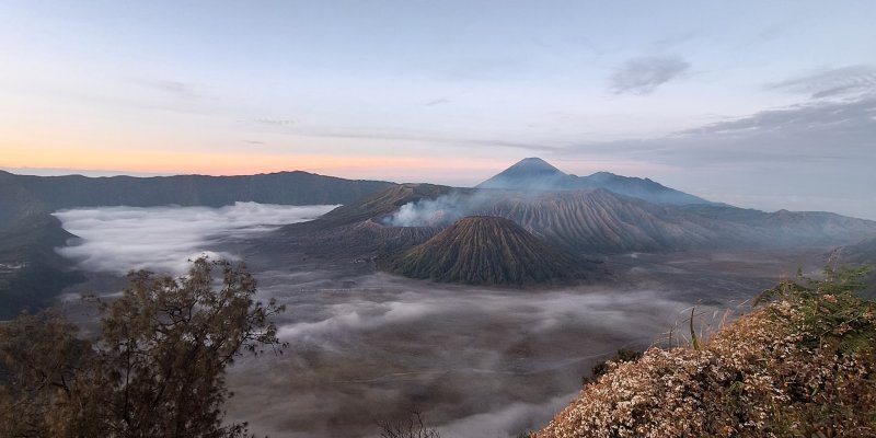 3D2N Shared Tour from Bali to Mount Bromo and Ijen Crater Bromo Ijen Tour from Bali | 3 Days 2 Nights Join our 3-day, 2-night tour from Bali to Mount Bromo and Ijen Crater. Enjoy the Bromo sunrise, volcanic landscapes, and a chance to see Ijen Bromo Ijen tour from Bali, Bromo and Ijen tour package, Bali to Bromo tour, Bali to Ijen tour, Mount Bromo tou Banyuwangi Ijen Travel