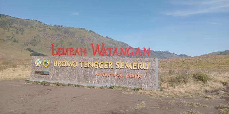 Paket Tour Murah Bromo & Kawah Ijen 3H2M dari Surabaya Paket Tour Murah Bromo Ijen 3H2M dari Surabaya | Sunrise & Blue Fire paket tour murah bromo ijen paket bromo ijen dari surabaya paket wisata bromo ijen 3h2m harga tour bromo ijen paket bromo ijen murah sunrise bromo blue fir Nikmati Paket Tour Murah Bromo & Kawah Ijen 3 Hari 2 Malam dari Surabaya. Sunrise Bromo, fenomena Blue Fire Ij Banyuwangi Ijen Travel