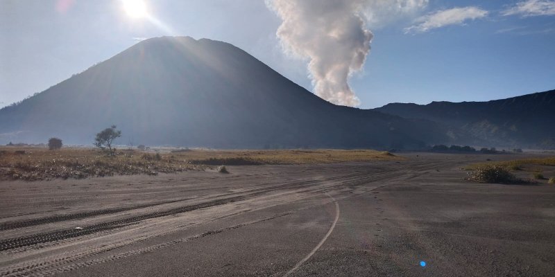 Surabaya - Bromo, Banyuwangi - Surabaya 3H Paket travel wisata Surabaya ke Bromo & Banyuwangi Tour - Surabaya 3 hari trip Trip dari Surabaya ke Gunung Bromo dan Wisata Banyuwangi yang berakhir di Surabaya selama 3 hari tour bromo tour, surabaya ke banyuwangi, surabaya trip bromo, wisata bromo, wisata banyuwangi, banyuwangi trip Banyuwangi Ijen Travel