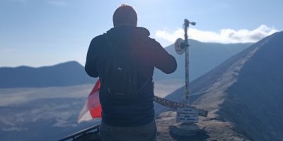 A blue fire Ijen,- and Bromo sunset tour 2D